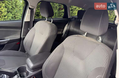 Універсал Ford Focus 2012 в  фото 5 Універсал Ford Focus 2012 в