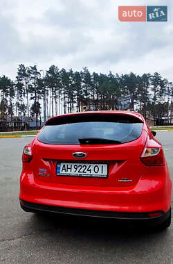 Хетчбек Ford Focus 2014 в  фото 7 Хетчбек Ford Focus 2014 в