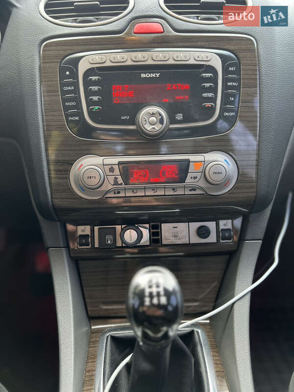 Седан Ford Focus 2008 в Киеве фото 14 Седан Ford Focus 2008 в Киеве