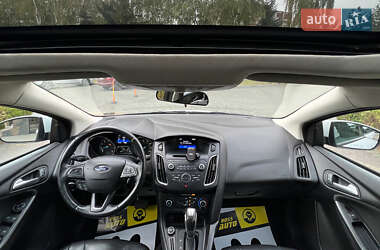 Седан Ford Focus 2015 в 