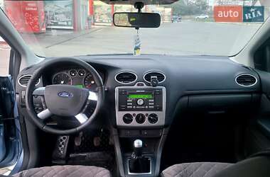 Хэтчбек Ford Focus 2006 в  фото 5 Хэтчбек Ford Focus 2006 в