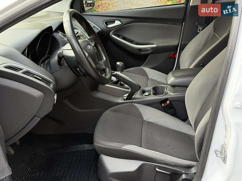 Универсал Ford Focus 2013 в Киеве фото 21 Универсал Ford Focus 2013 в Киеве