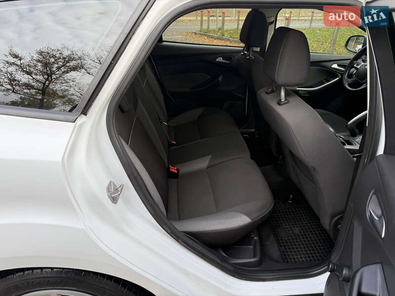 Универсал Ford Focus 2013 в Киеве фото 34 Универсал Ford Focus 2013 в Киеве