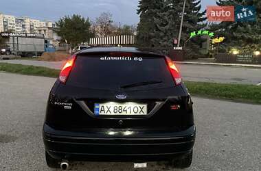 Хэтчбек Ford Focus 2007 в 