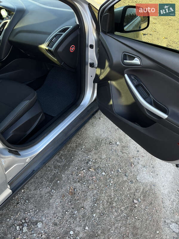 Седан Ford Focus 2011 в Олександрії