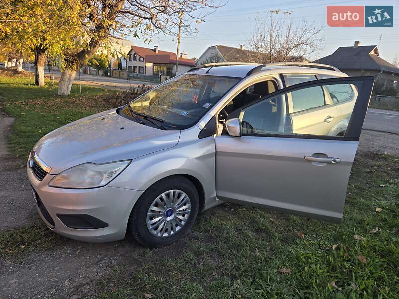 Универсал Ford Focus 2008 в Новоселице