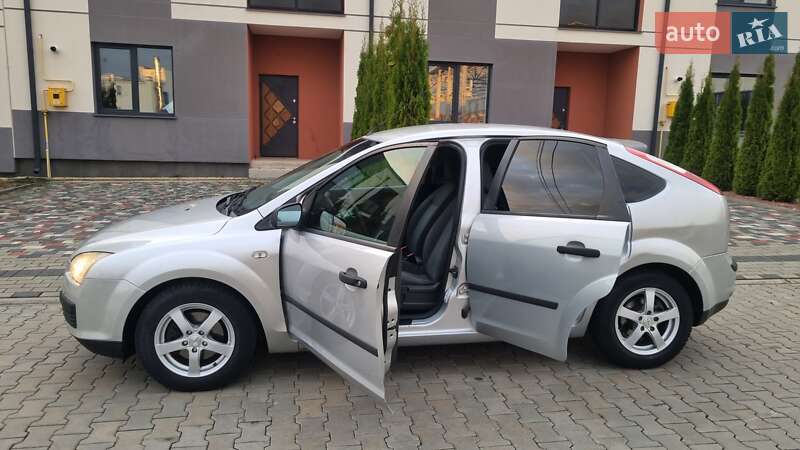 Хетчбек Ford Focus 2005 в Луцьку фото 30 Хетчбек Ford Focus 2005 в Луцьку