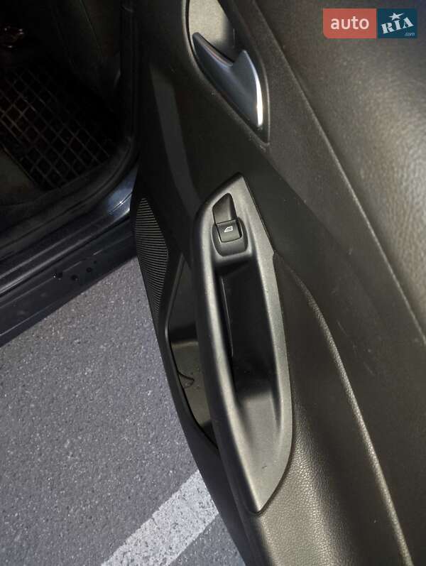 Седан Ford Focus 2015 в Днепре фото 11 Седан Ford Focus 2015 в Днепре