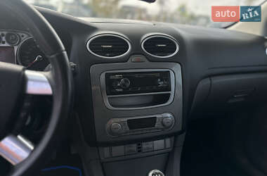 Хетчбек Ford Focus 2009 в  фото 32 Хетчбек Ford Focus 2009 в