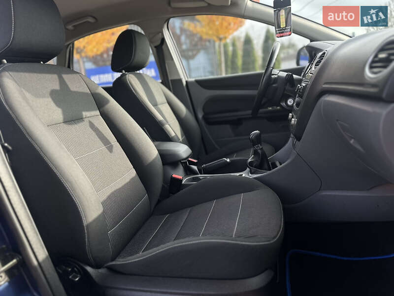 Хэтчбек Ford Focus 2009 в Виннице фото 47 Хэтчбек Ford Focus 2009 в Виннице