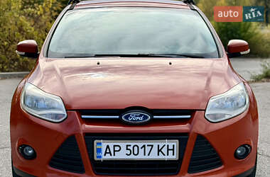 Хетчбек Ford Focus 2011 в 