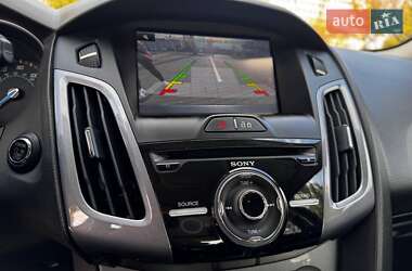 Хетчбек Ford Focus 2014 в  фото 20 Хетчбек Ford Focus 2014 в