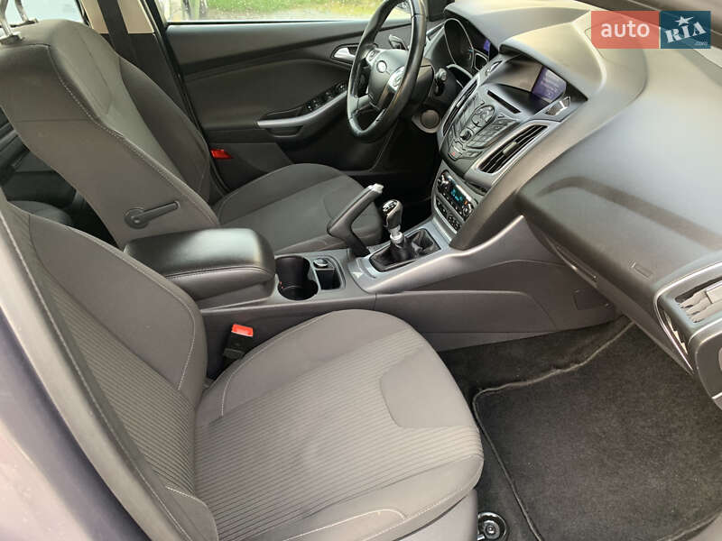Універсал Ford Focus 2012 в Рівному фото 41 Універсал Ford Focus 2012 в Рівному