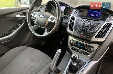 Універсал Ford Focus 2012 в  фото 52 Універсал Ford Focus 2012 в