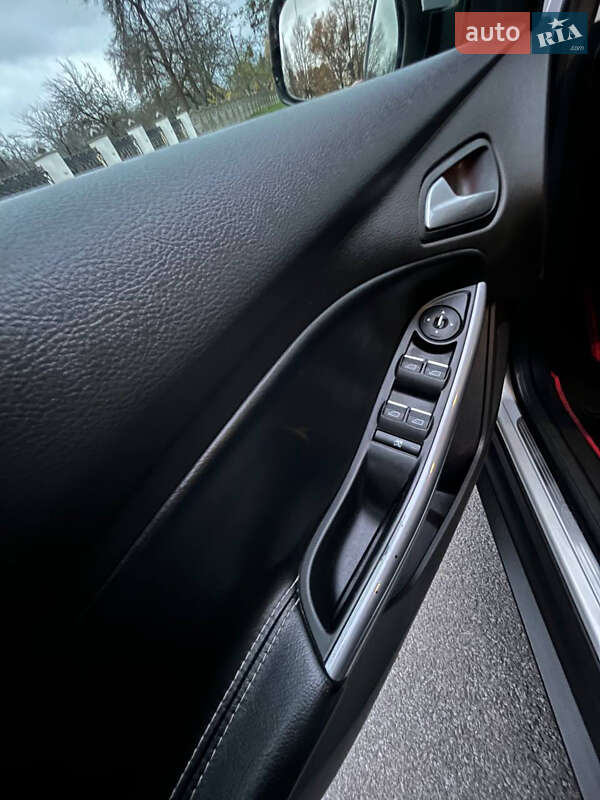Універсал Ford Focus 2013 в Звягелі
