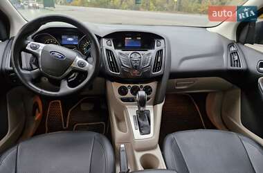 Седан Ford Focus 2012 в 