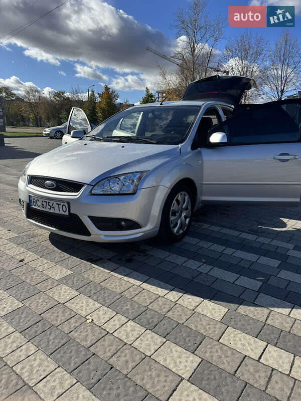 Хетчбек Ford Focus 2007 в Львові фото 12 Хетчбек Ford Focus 2007 в Львові