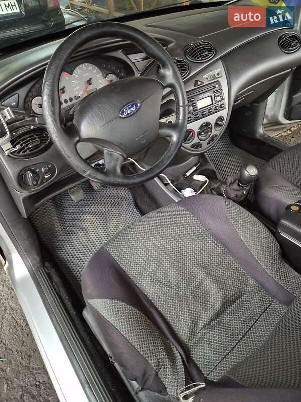Хетчбек Ford Focus 2003 в Золотоноші фото 16 Хетчбек Ford Focus 2003 в Золотоноші