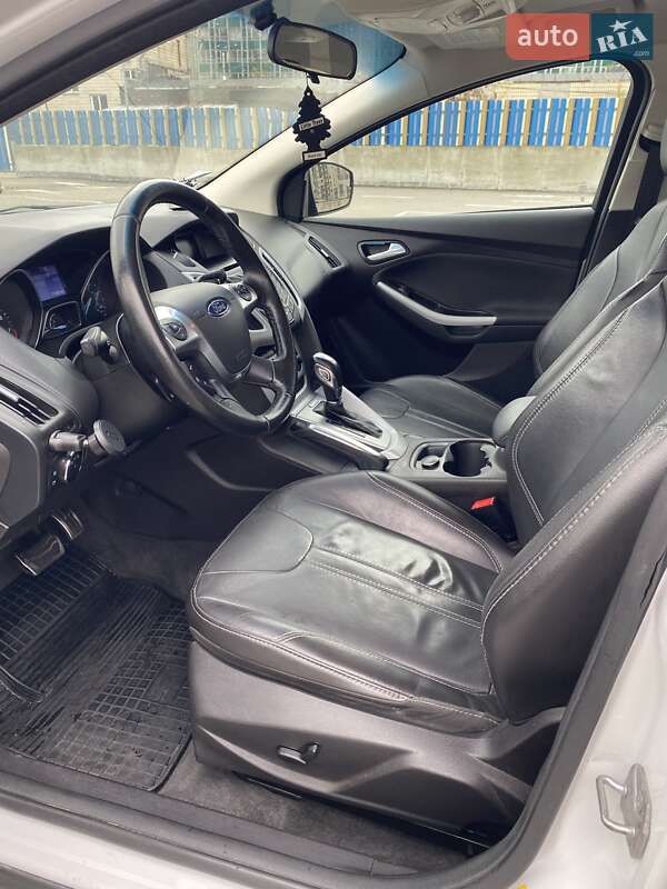 Седан Ford Focus 2013 в Киеве фото 15 Седан Ford Focus 2013 в Киеве