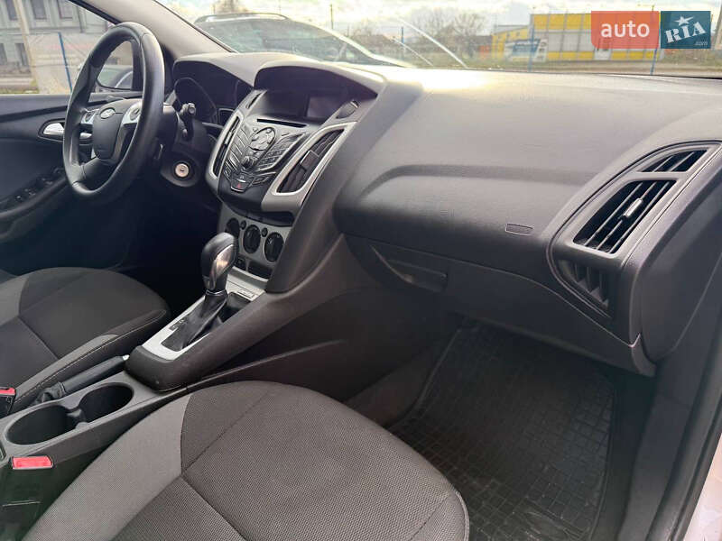 Хэтчбек Ford Focus 2012 в Коломые фото 20 Хэтчбек Ford Focus 2012 в Коломые