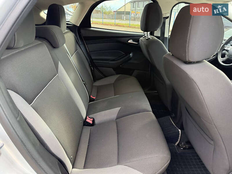 Хэтчбек Ford Focus 2012 в Коломые фото 25 Хэтчбек Ford Focus 2012 в Коломые