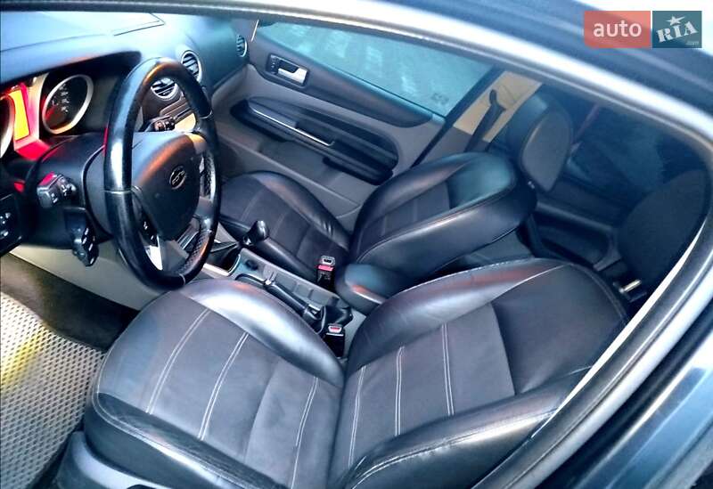 Универсал Ford Focus 2008 в Сколе фото 44 Универсал Ford Focus 2008 в Сколе