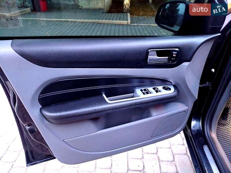 Универсал Ford Focus 2008 в Сколе фото 49 Универсал Ford Focus 2008 в Сколе