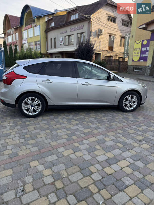 Хэтчбек Ford Focus 2011 в Тячеве фото 5 Хэтчбек Ford Focus 2011 в Тячеве