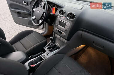 Хетчбек Ford Focus 2009 в  фото 28 Хетчбек Ford Focus 2009 в