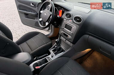 Хетчбек Ford Focus 2009 в  фото 37 Хетчбек Ford Focus 2009 в