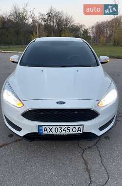 Хэтчбек Ford Focus 2015 в Харькове