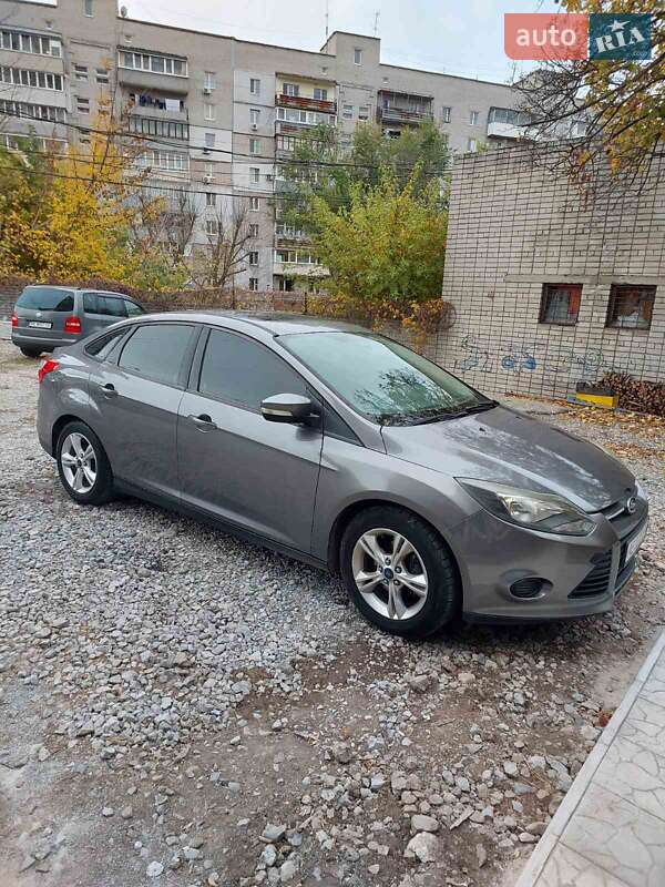Седан Ford Focus 2013 в Днепре фото 4 Седан Ford Focus 2013 в Днепре