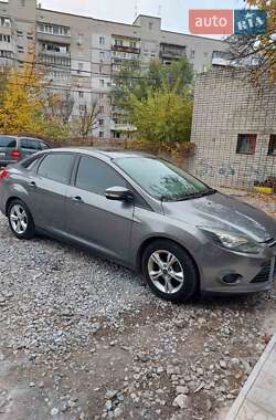 Седан Ford Focus 2013 в  фото 4 Седан Ford Focus 2013 в