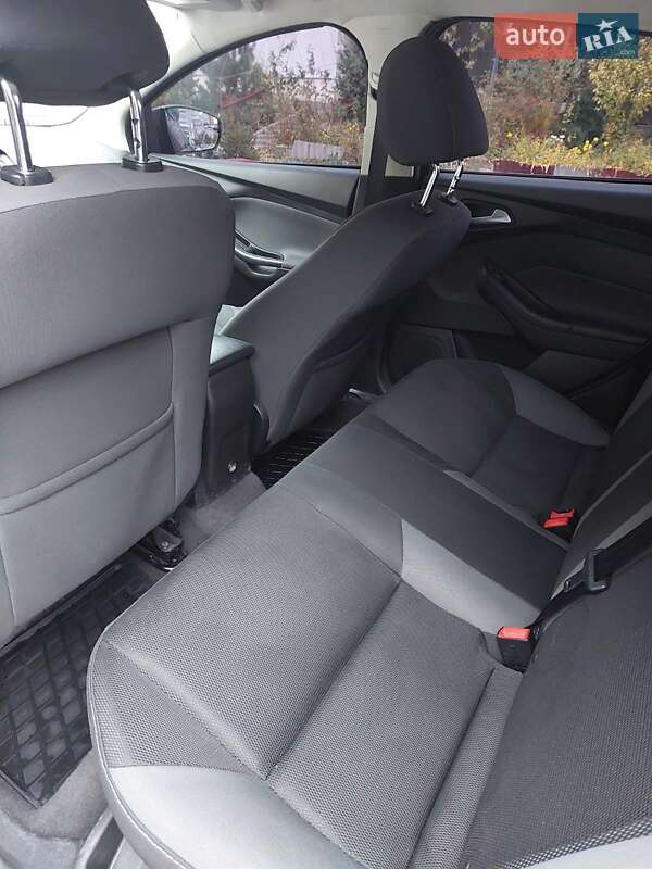 Седан Ford Focus 2013 в Днепре фото 8 Седан Ford Focus 2013 в Днепре