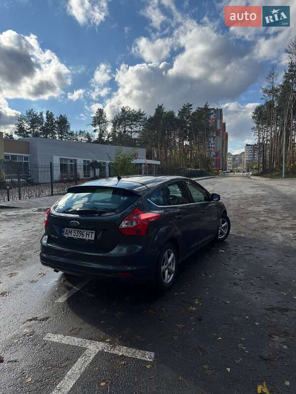 Хэтчбек Ford Focus 2011 в Житомире