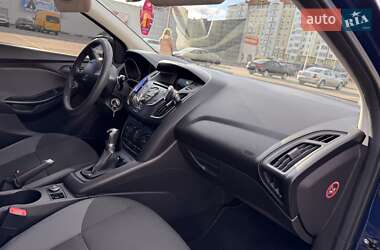 Хэтчбек Ford Focus 2014 в 