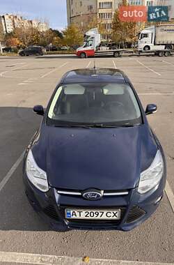 Хэтчбек Ford Focus 2014 в 
