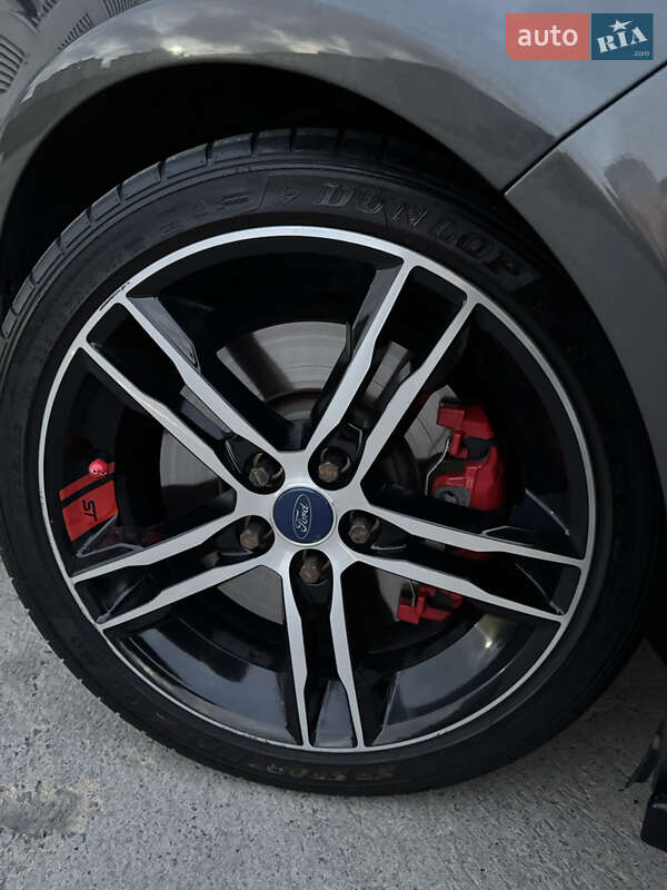 Хетчбек Ford Focus 2015 в Одесі фото 12 Хетчбек Ford Focus 2015 в Одесі