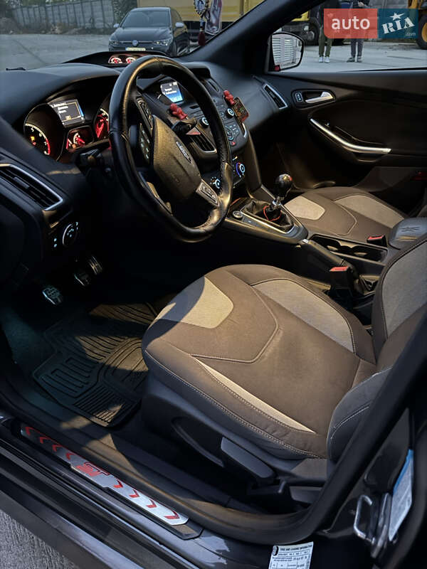 Хетчбек Ford Focus 2015 в Одесі фото 24 Хетчбек Ford Focus 2015 в Одесі
