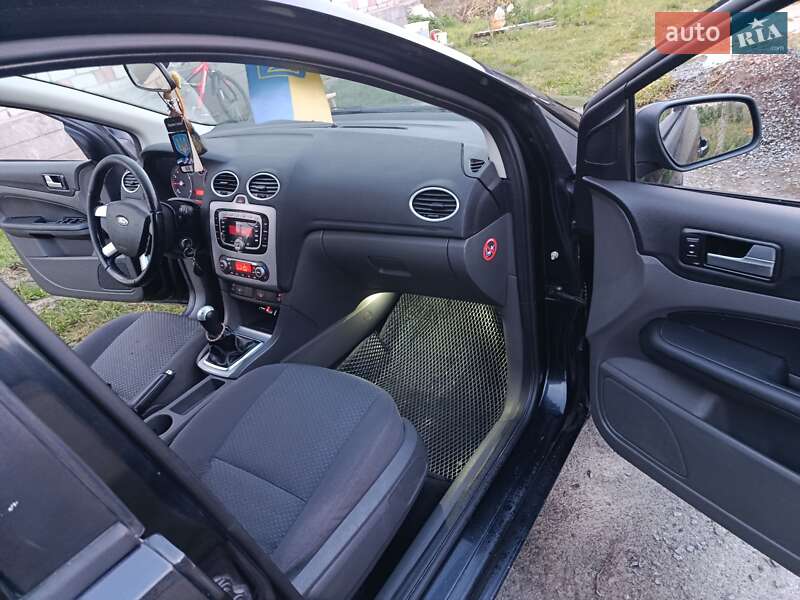 Хетчбек Ford Focus 2007 в Звягелі фото 8 Хетчбек Ford Focus 2007 в Звягелі