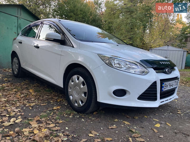 Хэтчбек Ford Focus 2014 в Одессе фото Хэтчбек Ford Focus 2014 в Одессе