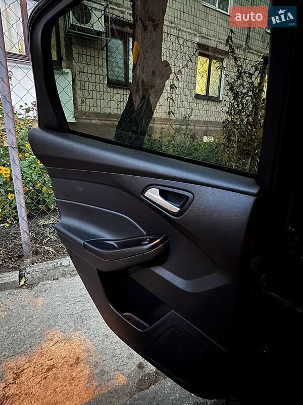 Хетчбек Ford Focus 2014 в Запоріжжі