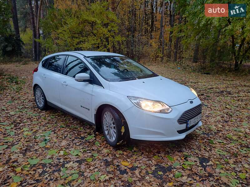 Хетчбек Ford Focus 2015 в Миргороді