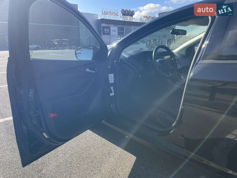 Хэтчбек Ford Focus 2017 в Киеве фото 8 Хэтчбек Ford Focus 2017 в Киеве