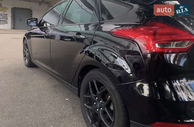 Хэтчбек Ford Focus 2017 в Киеве
