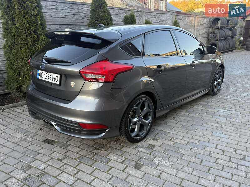 Хэтчбек Ford Focus 2017 в Львове фото 3 Хэтчбек Ford Focus 2017 в Львове