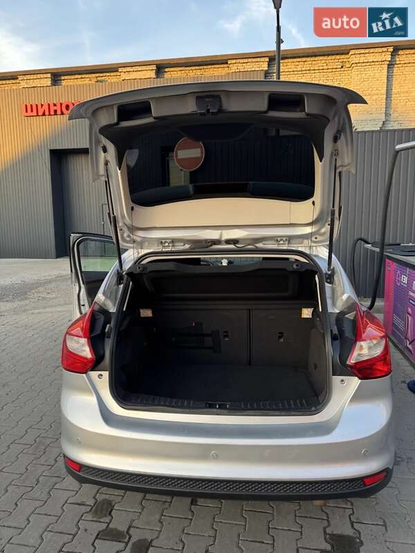 Хэтчбек Ford Focus 2013 в Львове