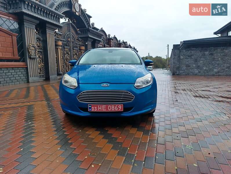 Хетчбек Ford Focus 2012 в Звягелі фото 3 Хетчбек Ford Focus 2012 в Звягелі