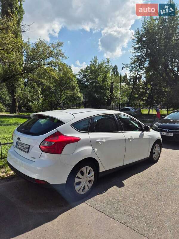 Хэтчбек Ford Focus 2014 в Киеве фото 2 Хэтчбек Ford Focus 2014 в Киеве