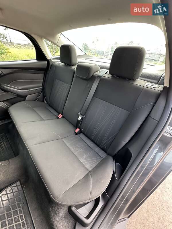Седан Ford Focus 2015 в Белогородке фото 15 Седан Ford Focus 2015 в Белогородке